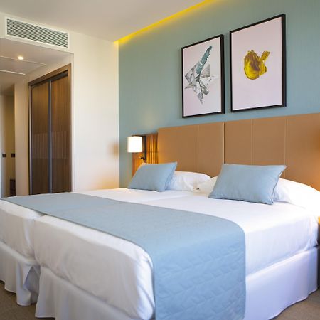 ริอู ปลาซา เอสปาญา Hotel มาดริด ภายนอก รูปภาพ