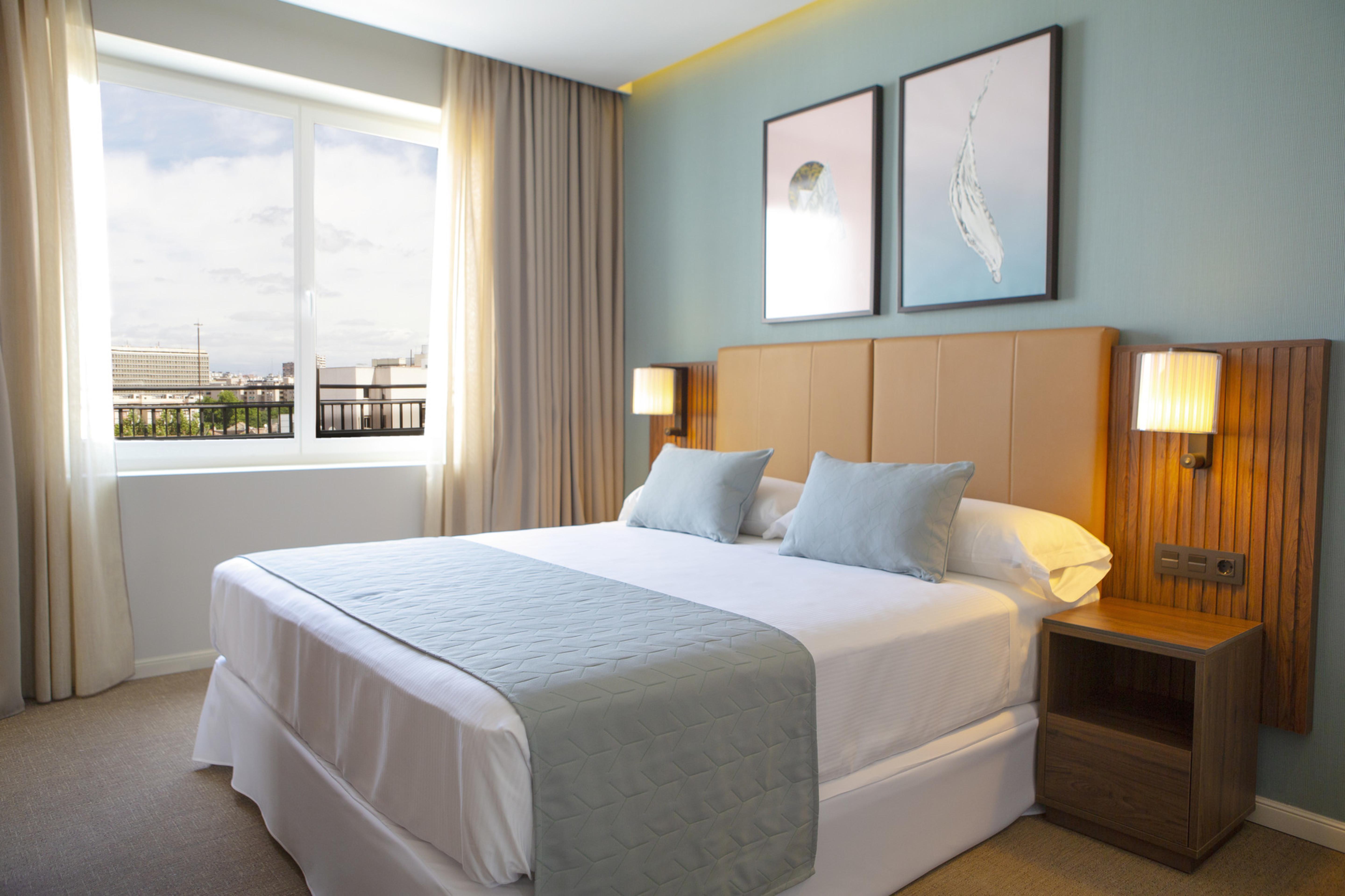 ริอู ปลาซา เอสปาญา Hotel มาดริด ภายนอก รูปภาพ