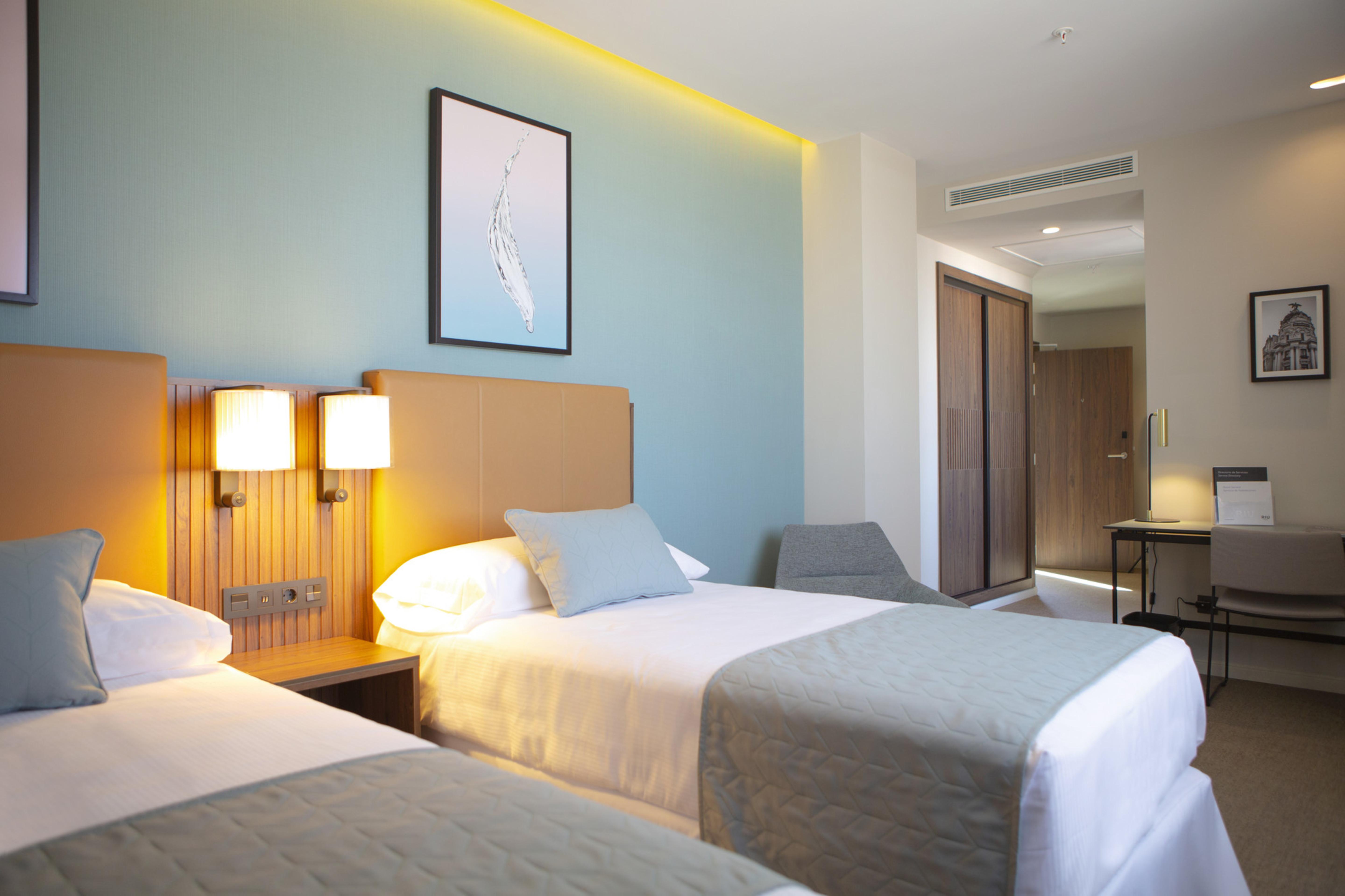 ริอู ปลาซา เอสปาญา Hotel มาดริด ภายนอก รูปภาพ