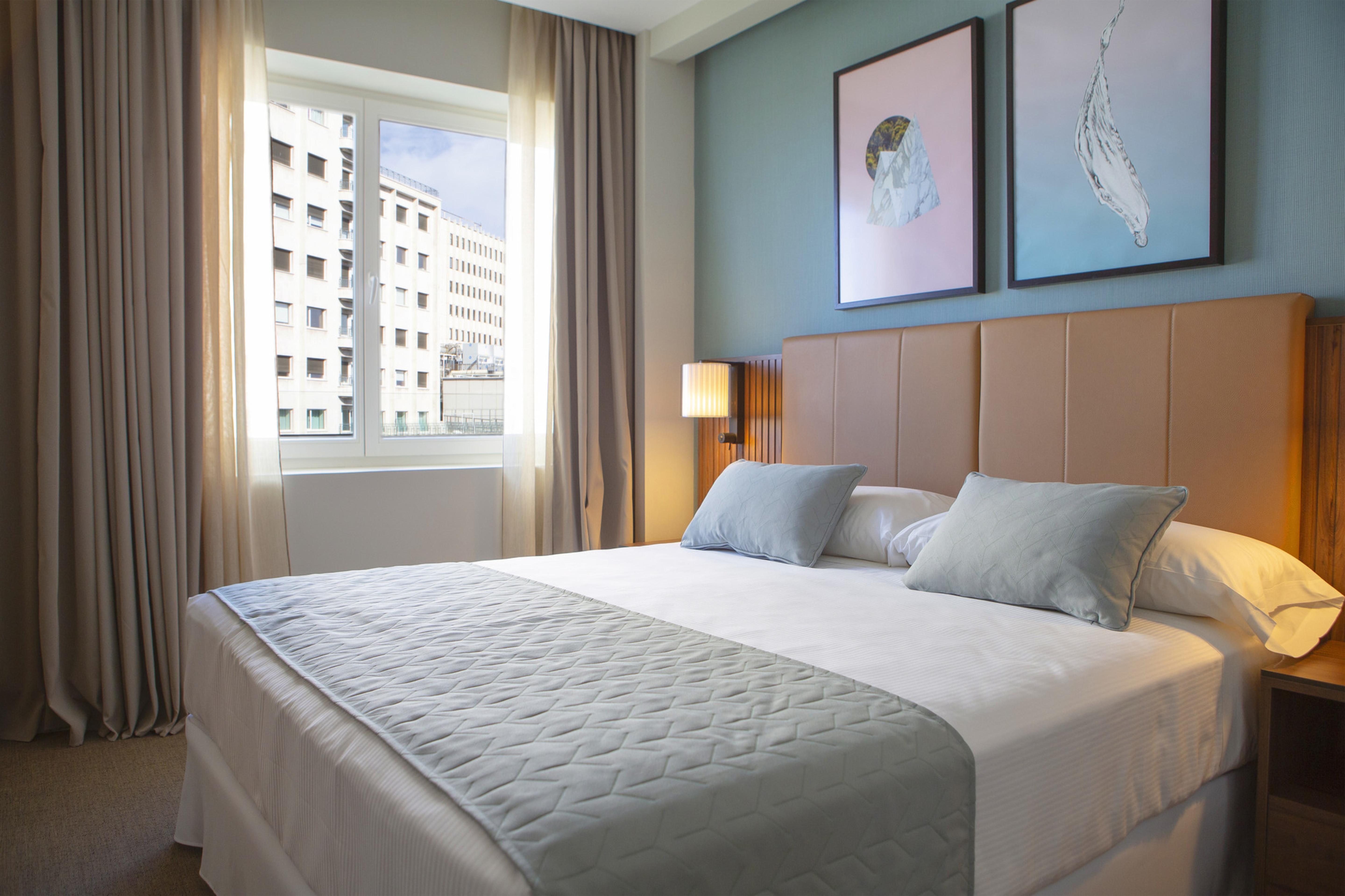 ริอู ปลาซา เอสปาญา Hotel มาดริด ภายนอก รูปภาพ